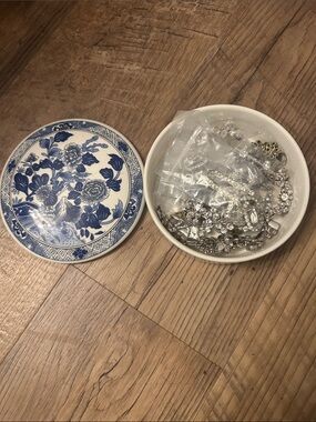 Tiffany & co peony dish Vintage Crystal Floral Statement Jewelry Set - Lot